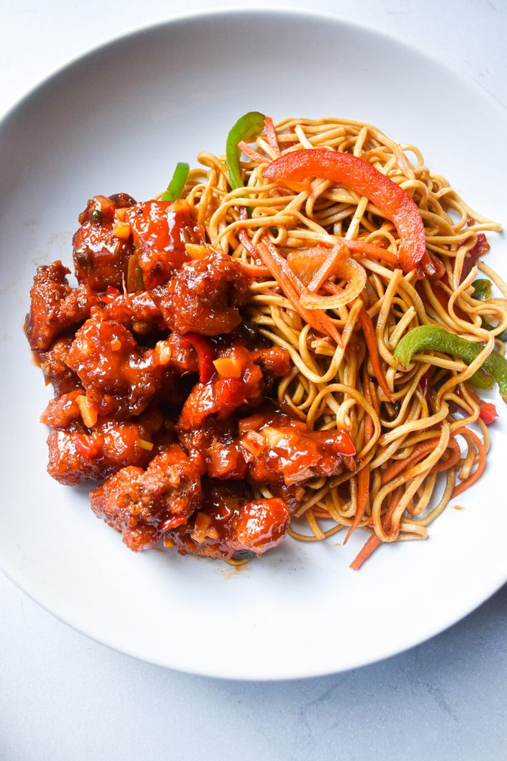 Chilli Chicken- Hakka Noodles COMBO Meal